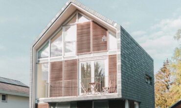 Tapper villa with shading window